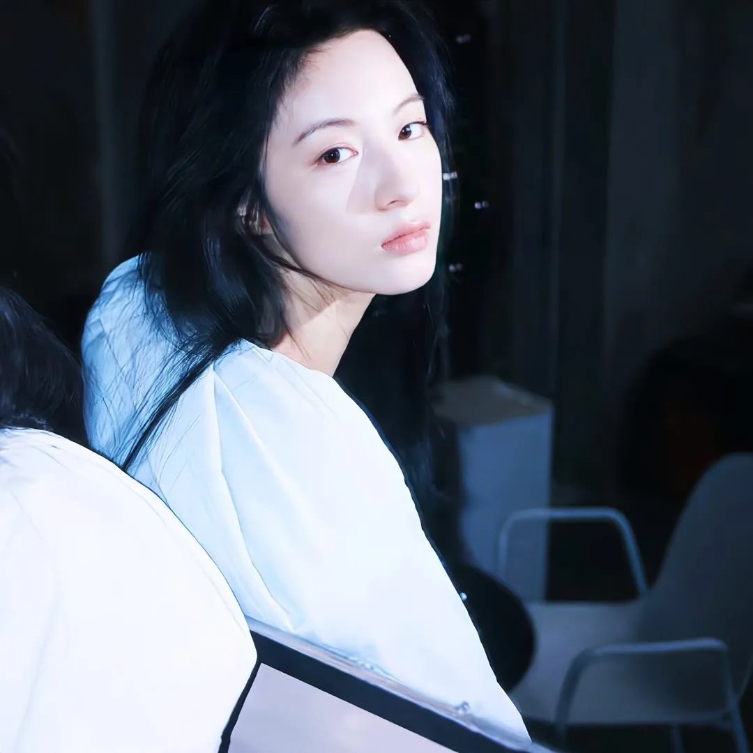 活力青春俏娇娃